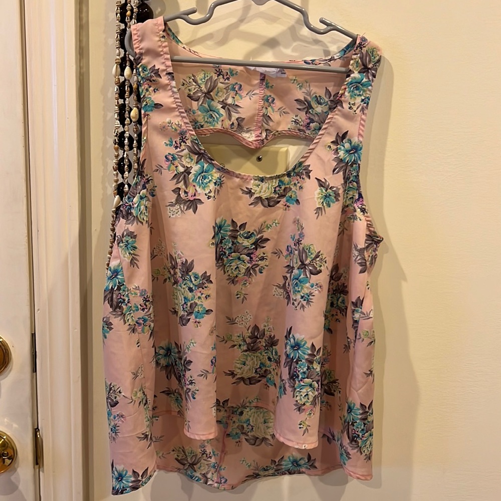 Floral top
